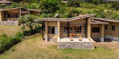 Banner Kyambura Gorge Lodge Exterior